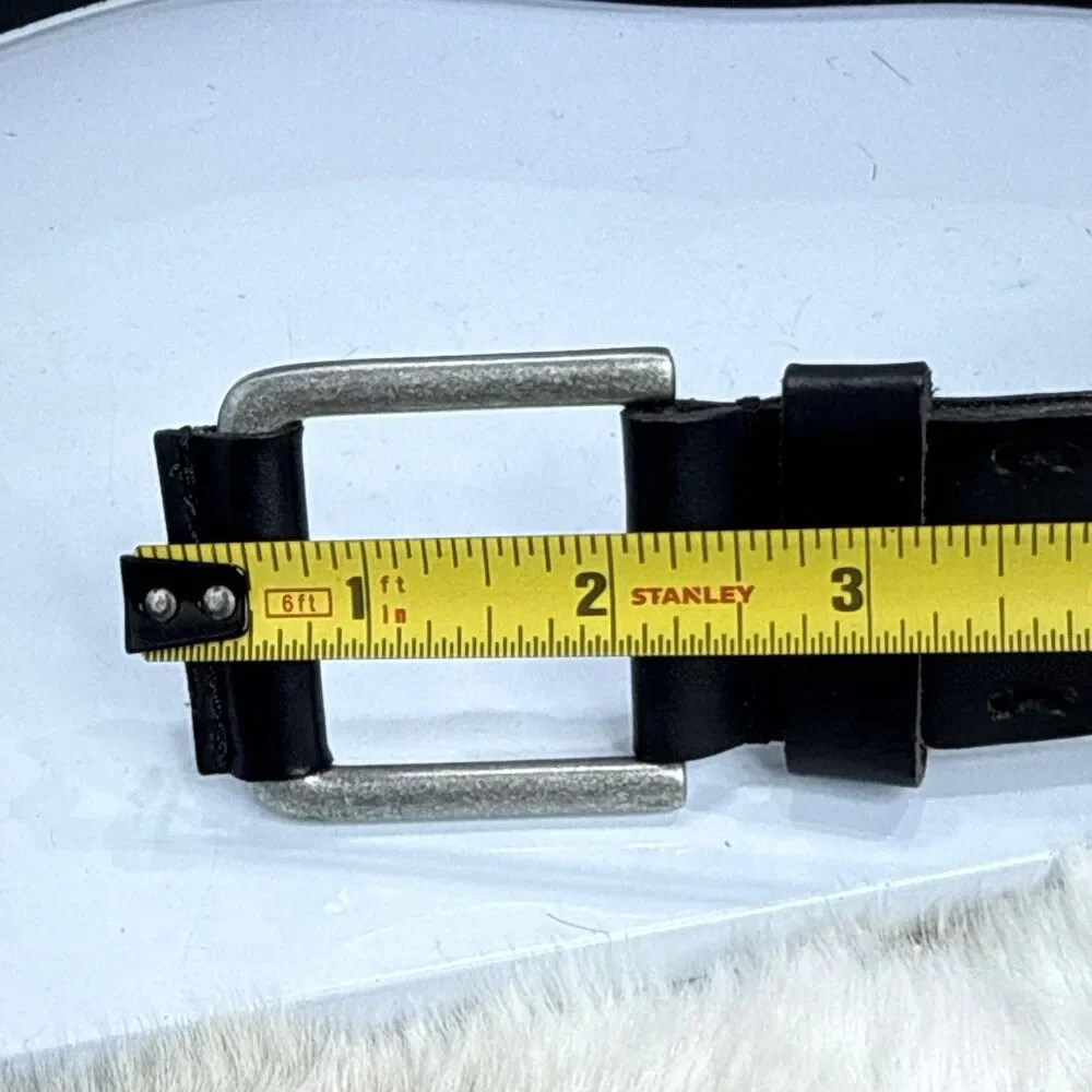 (H) TIMBERLAND Genuine Leather vintage black  belt , size 32